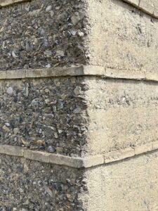 Corner Detail of Haus Rauch, Schlins, Voralberg (Architect: Martin Rauch and Roger Boltshauser / Photo credit: Janosch Kirchherr)