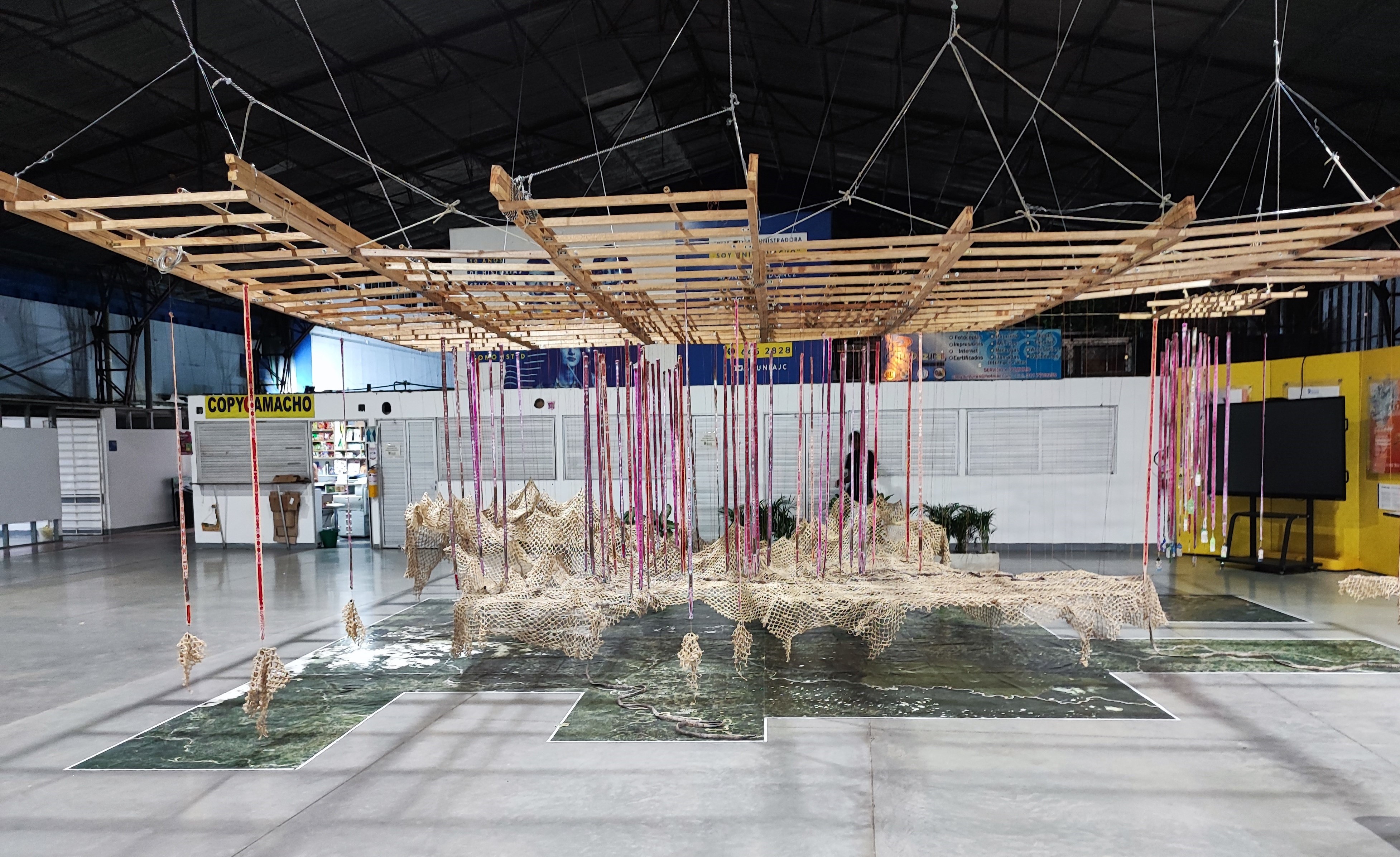 Exhibition of the maquette Awaska Alpa_Woven Territory at José Antonio Camacho University. Image: Santiago del Hierro © ETH Zürich