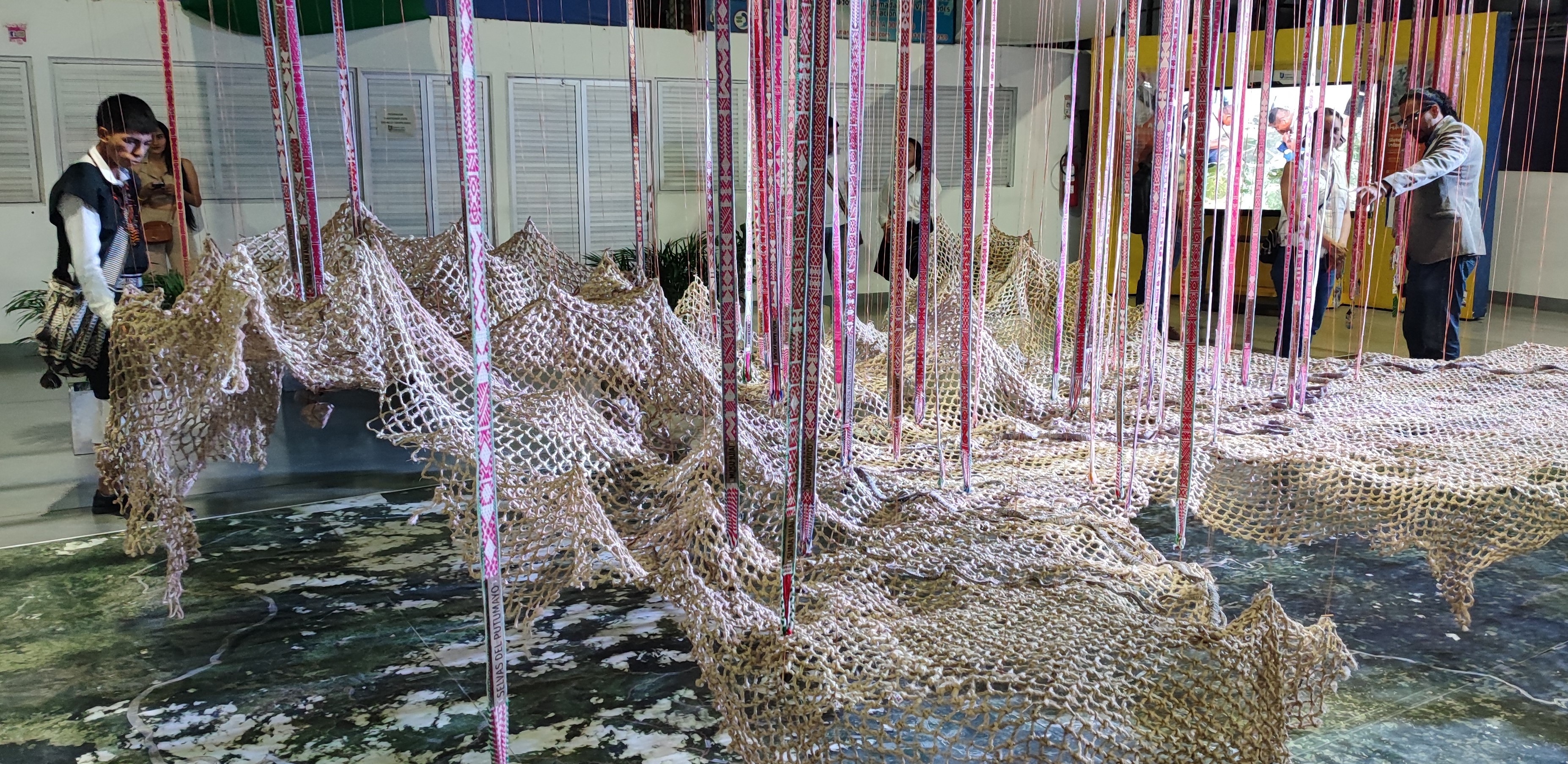 Chumbe strips represent all Inga communities and hold the Andes and the Amazon. Image: Santiago del Hierro © ETH Zürich